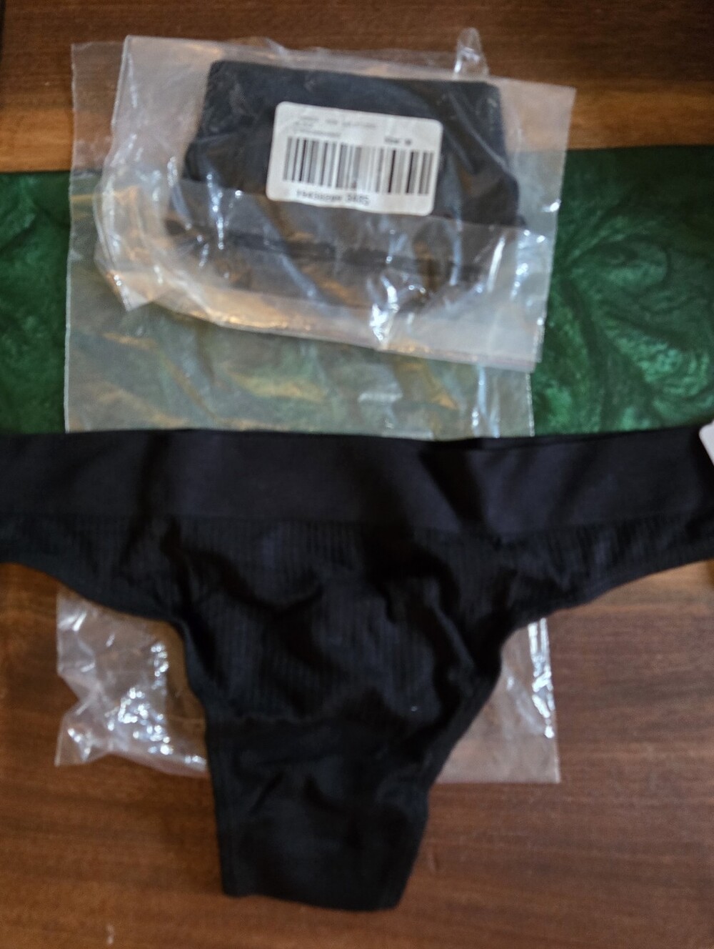 NWT Soma Medium Set Of 2 Aloe Ribbed Thongs